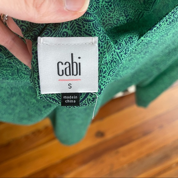 Cabi V-neck semi sheer top - Picture 4 of 5